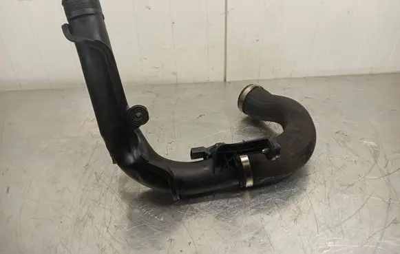 Volkswagen PASSAT CC Intercooler hose/pipe 1K0145770AE