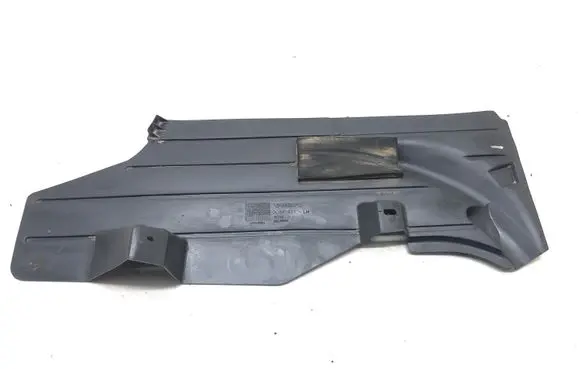 Rear underbody cover/under tray