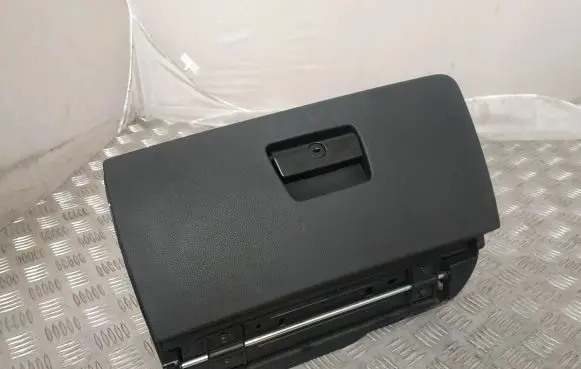 BMW 3 E90 E91 Glove box 7078187 51167078187