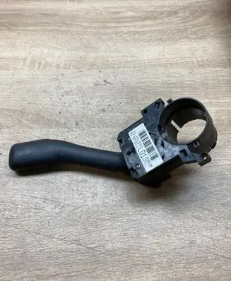 Audi A6 S6 C5 4B Indicator stalk 8L0953513G