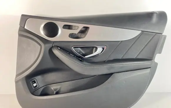 Mercedes-Benz C W205 Front door card panel trim