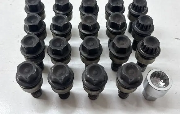 Porsche Panamera (970) Nuts/bolts 