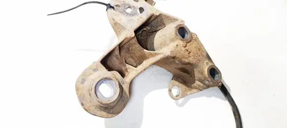 Volkswagen PASSAT B5 Engine mounting bracket 4b0199352