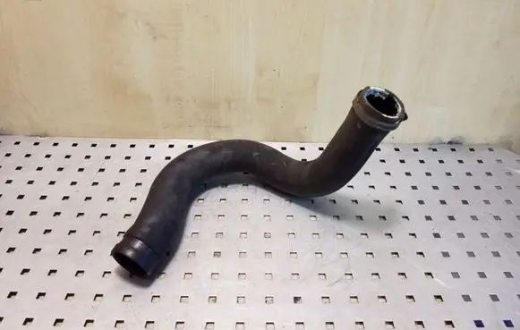 Nissan X-Trail T31 Intercooler hose/pipe