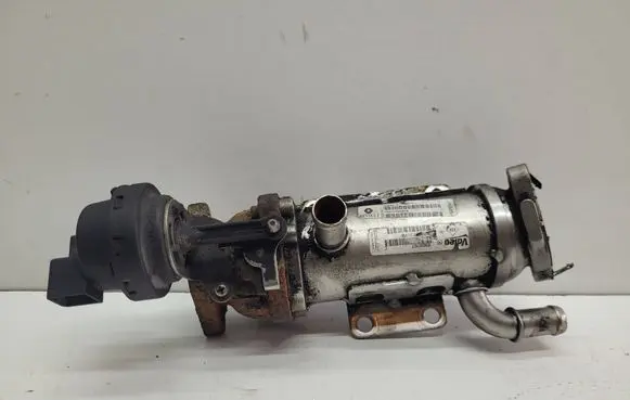 Nissan Primastar EGR valve cooler 8200873678