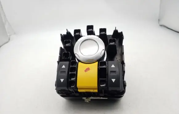 Land Rover Range Rover Sport L320 Suspension ride height/mode switch YUD501770