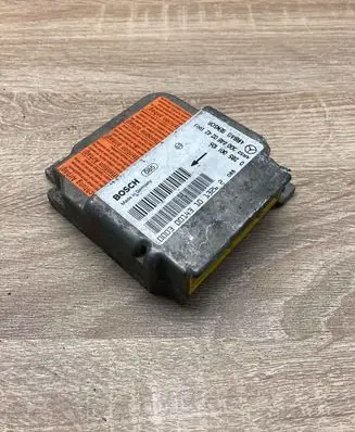 Mercedes-Benz Sprinter W901 W902 W903 W904 Airbag control unit/module 0004460242 0285001105 USED