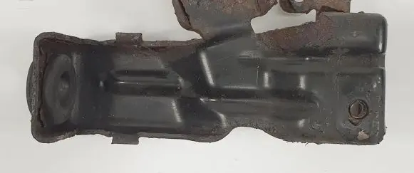 Mercedes-Benz A W169 Engine mount bracket