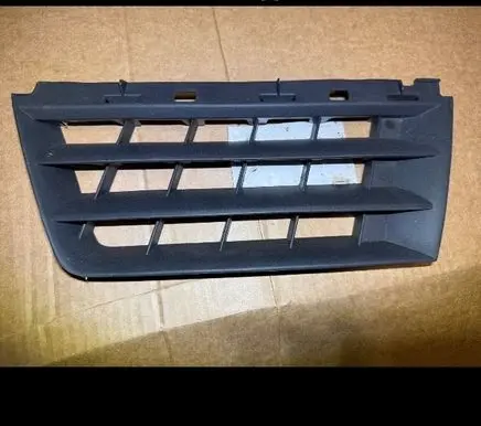 Renault Megane II Fender grill 7701474478