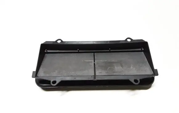 Nissan Juke II F16 Quarter panel pressure vent 8200213712C 8200213712