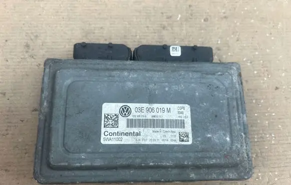 Volkswagen Polo V 6R Engine control unit/module 03E906019M 03E906019B 5WA11002