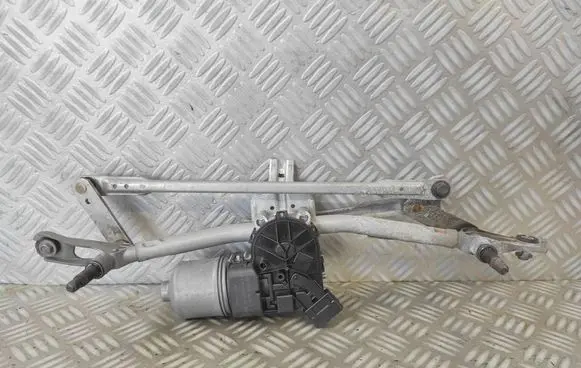 Front wiper linkage and motor
