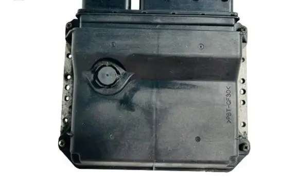 Toyota Avensis T270 Engine control unit/module 8966105K60