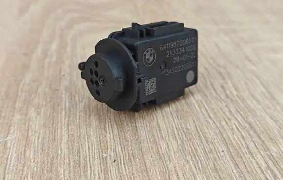BMW 4 G22 G23 G24 G26 Air quality sensor 9872065