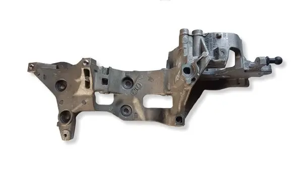 Seat Leon (5F) Generator/alternator bracket 04L903143D