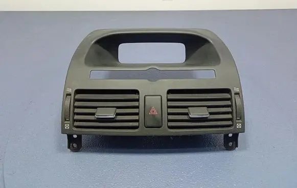 Toyota Avensis Verso Dashboard side air vent grill/cover trim 