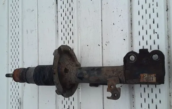 Toyota Corolla Verso E121 Front shock absorber/damper