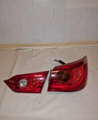 Infiniti Q50 Rear/tail lights W0697