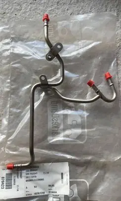 Volkswagen PASSAT B7 Fuel return line/hose 03L201360AD 49297298 T236659