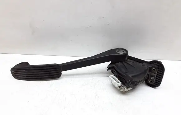 Volvo S60 Accelerator throttle pedal 6PV00853700 30636003