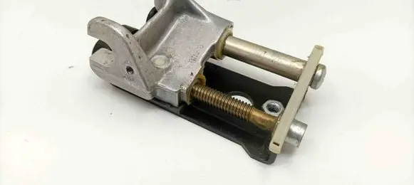 Mercedes-Benz SL R129 Seat belt adjustment motor 1298600388 A1298600388