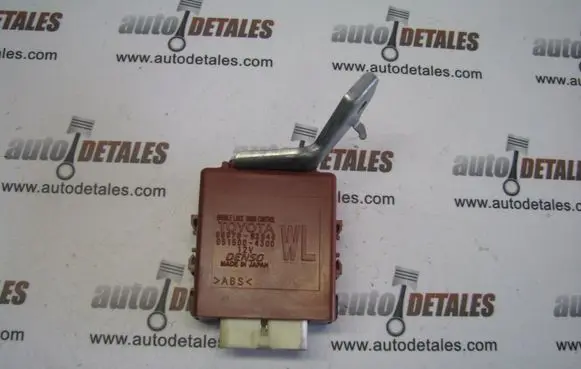 Toyota Yaris Door control unit/module 8597052040
