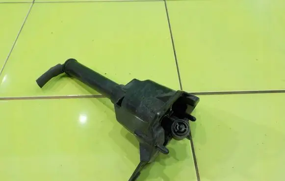 Jaguar XE Headlight washer pump PRAWY