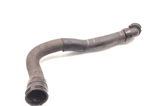 Volvo V60 Engine coolant pipe/hose