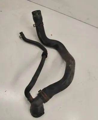 Volkswagen PASSAT B6 Engine coolant pipe/hose 300122291