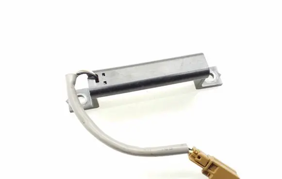 Suzuki Grand Vitara II Aerial antenna amplifier