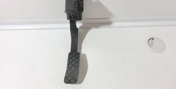 Audi A6 S6 C6 4F Accelerator throttle pedal 4F1723523B 6PV008984-06
