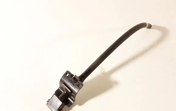Toyota Verso Windshield washer spray nozzle 