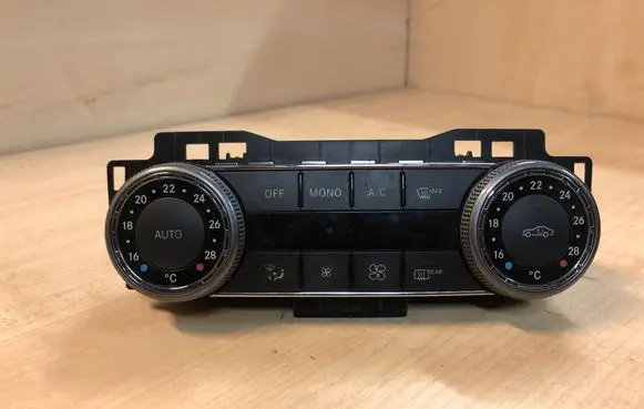 Mercedes-Benz C W204 Climate control unit 2048309885 A2048309885