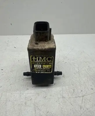 Hyundai Santa Fe Windscreen/windshield washer pump 9851026100