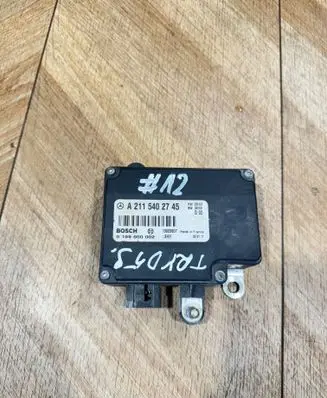 Mercedes-Benz E W211 Battery control module A2115402745