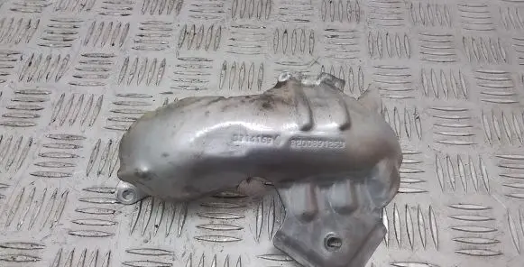 Nissan Navara D40 Heat shield in engine bay 8200891253