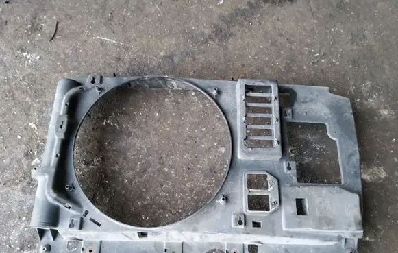 Citroen Berlingo Radiator cooling fan shroud