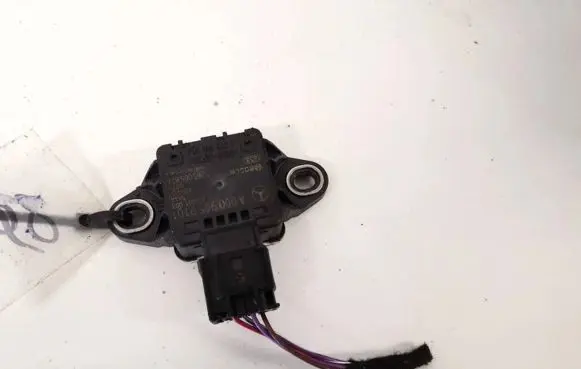 Mercedes-Benz E W212 ESP acceleration yaw rate sensor a0009059101 0265005876