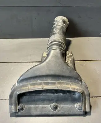 Hyundai Sonata Air intake duct part 282103K100