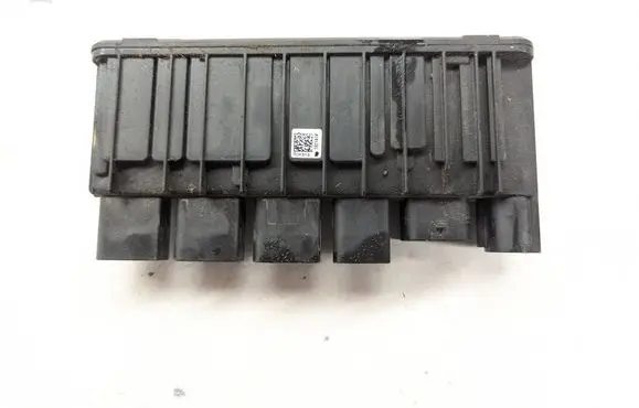 BMW 7 G11 G12 Power management control unit 8638551