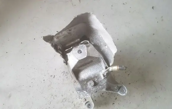 Audi A6 S6 C7 4G Engine mounting bracket 