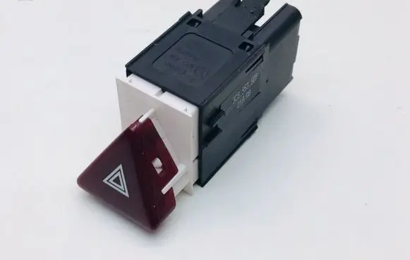 Volkswagen PASSAT B6 Hazard light switch 3C8953509