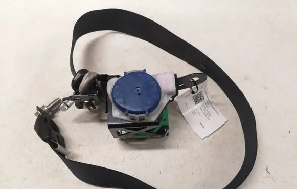 Mazda 6 Front seatbelt 1052233 1071042 1052234