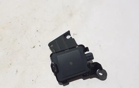 Lexus RX V Distronic sensor radar 881620E130