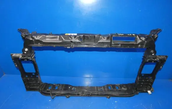 Hyundai i30 Front bumper support beam 