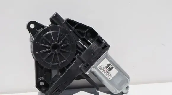 Volvo V60 Front door window regulator motor 966269103