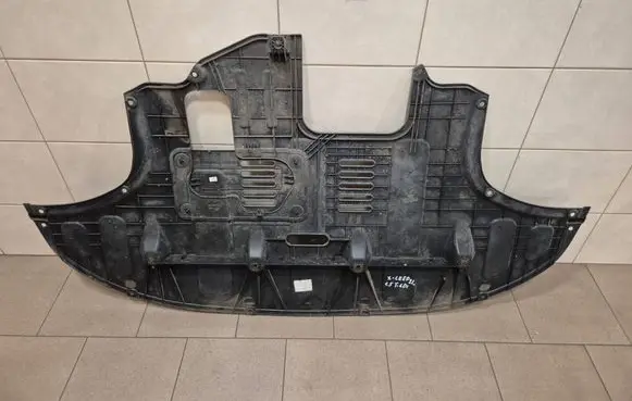 KIA Xceed Engine splash shield/under tray 29111J7550