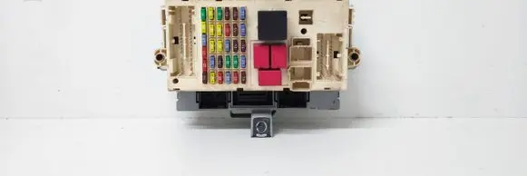 Alfa Romeo 159 Fuse module 59DP6CF 501202110040 93971