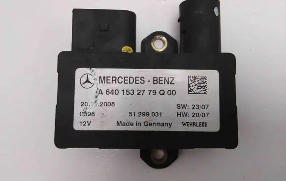 Mercedes-Benz B W245 Glow plug pre-heat relay A6401532779