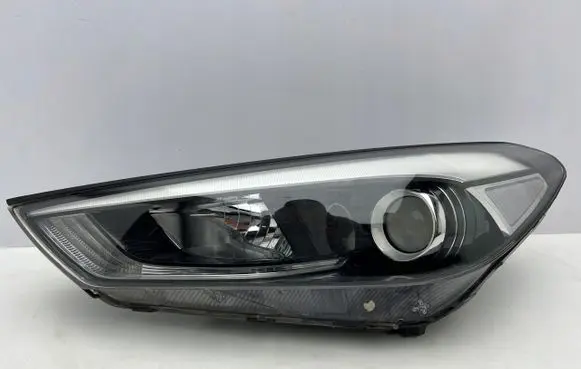Hyundai Tucson TL Headlight/headlamp 92101-D7000